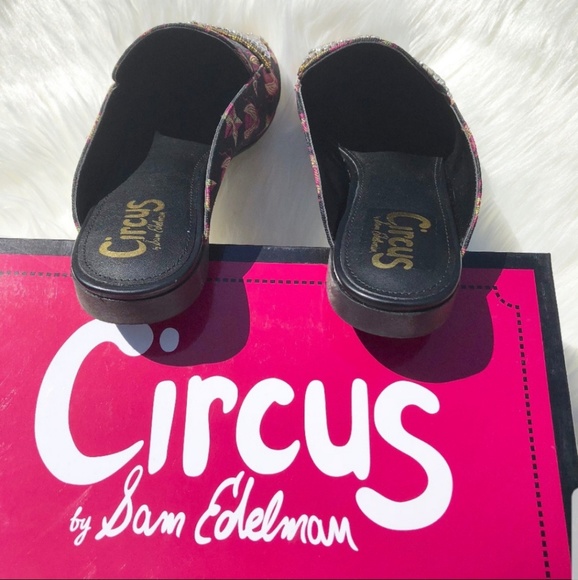 HP x3 Circus Embroidered Crystal Mule Flat - Picture 4 of 5